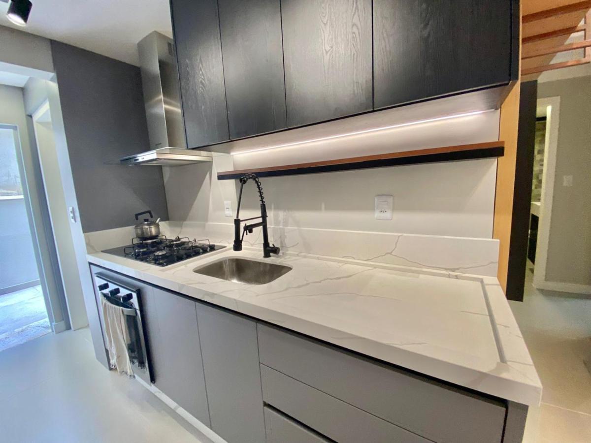 Apartamento Aconchegante E Moderno No Centro De Balneário Camboriú Exterior foto